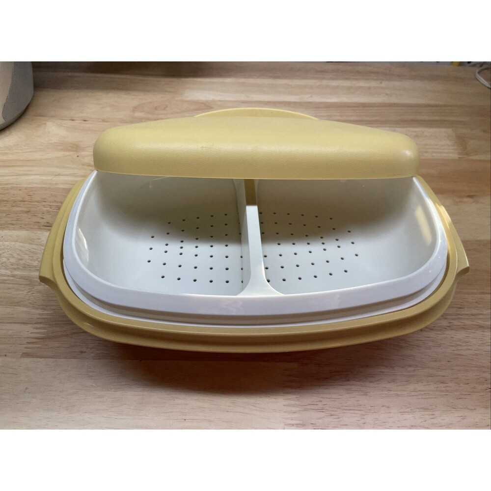 Vintage Tupperware Plastic Oval 4 Piece Microwave Steamer & divider Harvest Gold